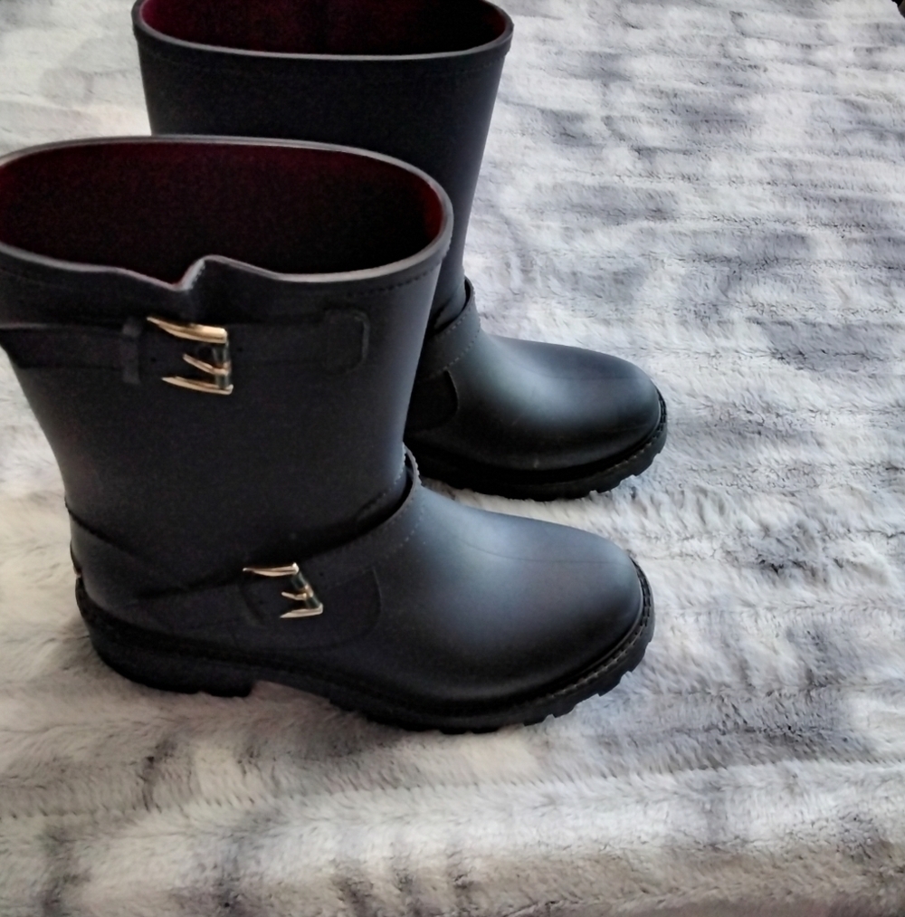 TOMMY HILFIGER NAVY BLUE MOTO RAIN BOOTS SIZE 9M